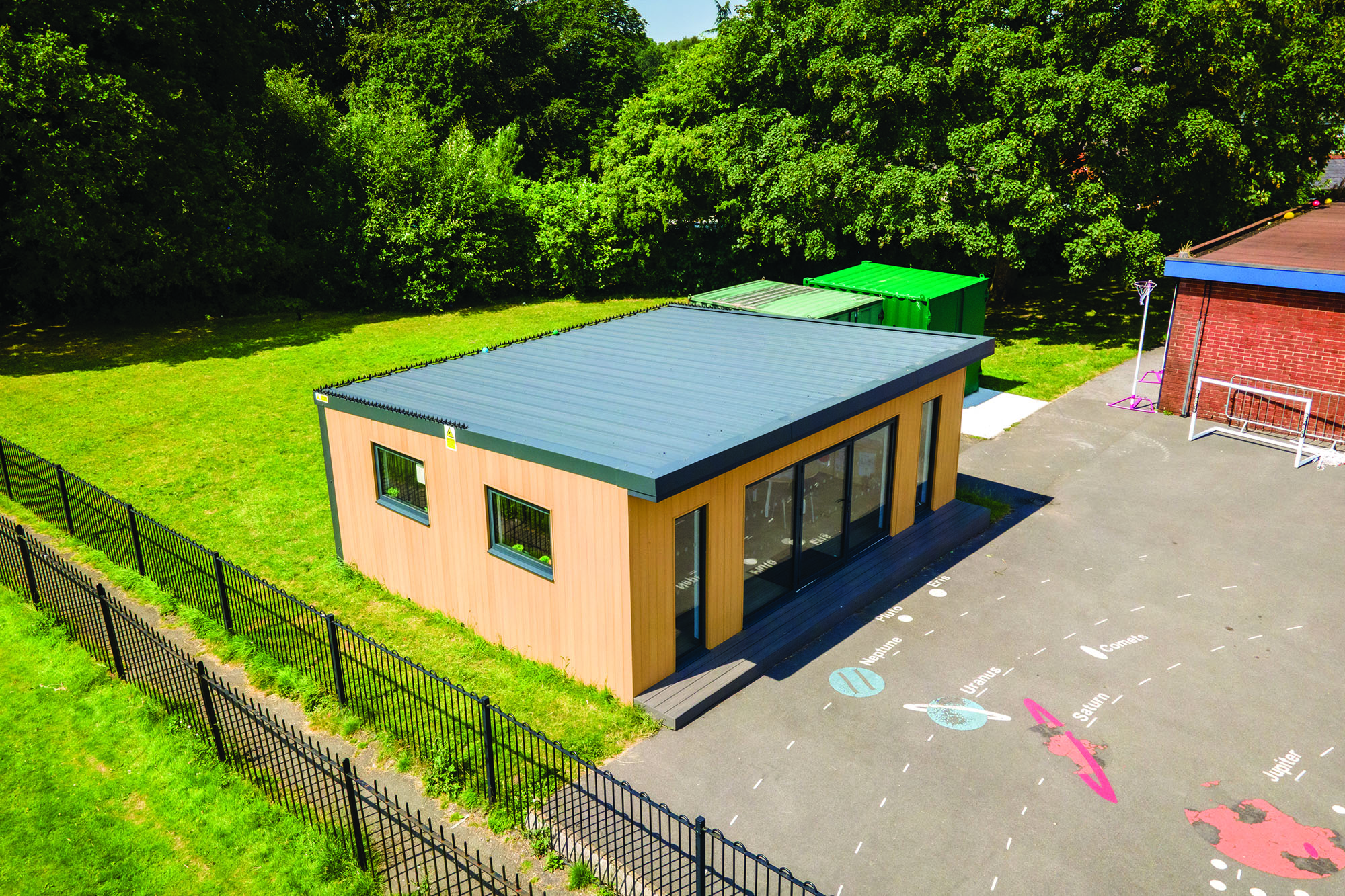 “The Nest”: A Calm, Multi-Use Classroom